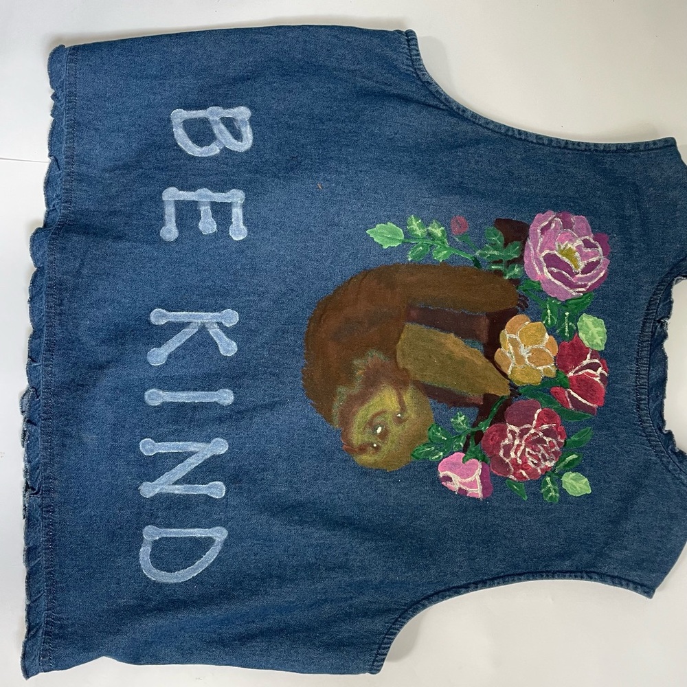 ooak vest with floral embroidery - Picture 6 of 8